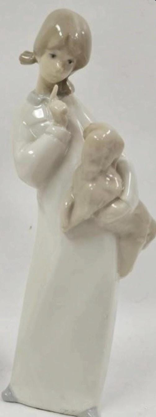 Children in Nightgowns: Lladro / Nao  - Porcelain w Glossy Finish. No Box. Sold individually
