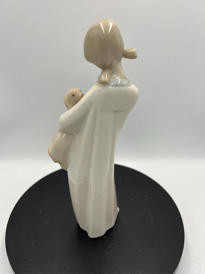 Children in Nightgowns: Lladro / Nao  - Porcelain w Glossy Finish. No Box. Sold individually