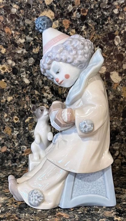 Lladro Porcelain Sculpture "Pierrot with Concertina", Model #5279.