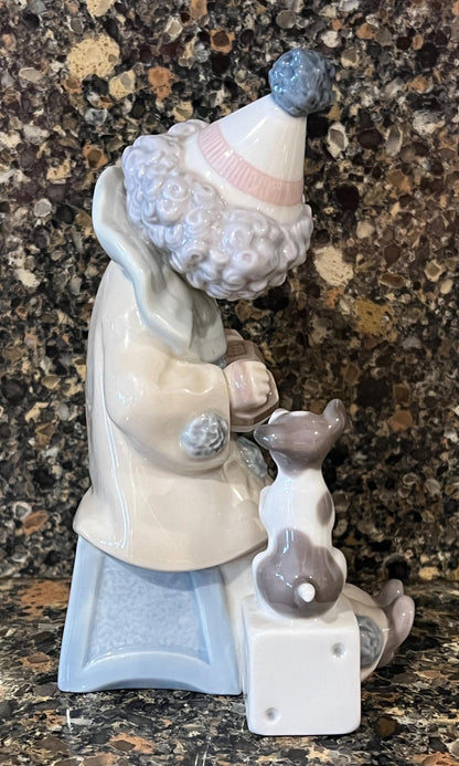 Lladro Porcelain Sculpture "Pierrot with Concertina", Model #5279.