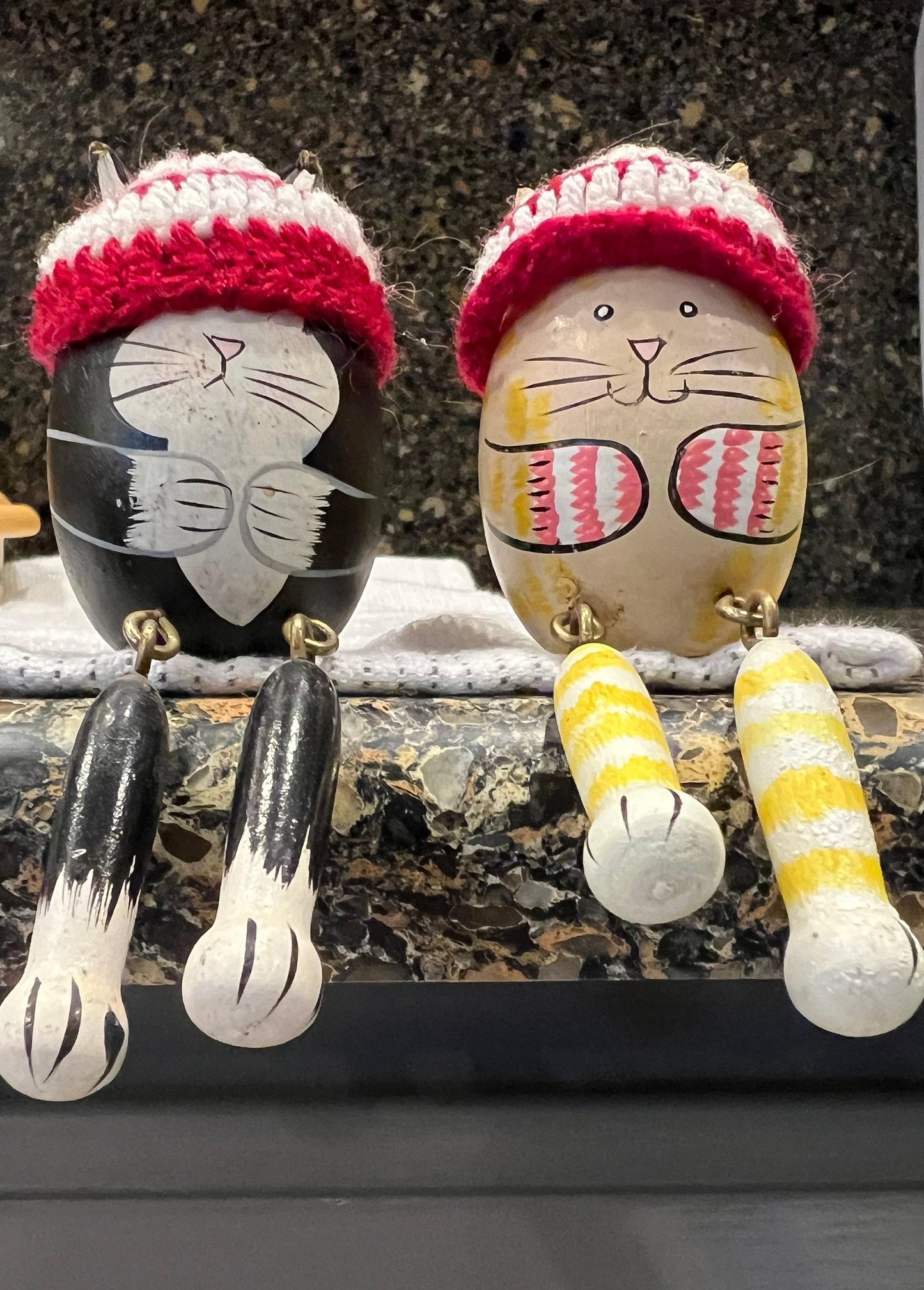 Wooden Cat Eggs Figurines: Cute Pair for Shelf or Ledge Decor