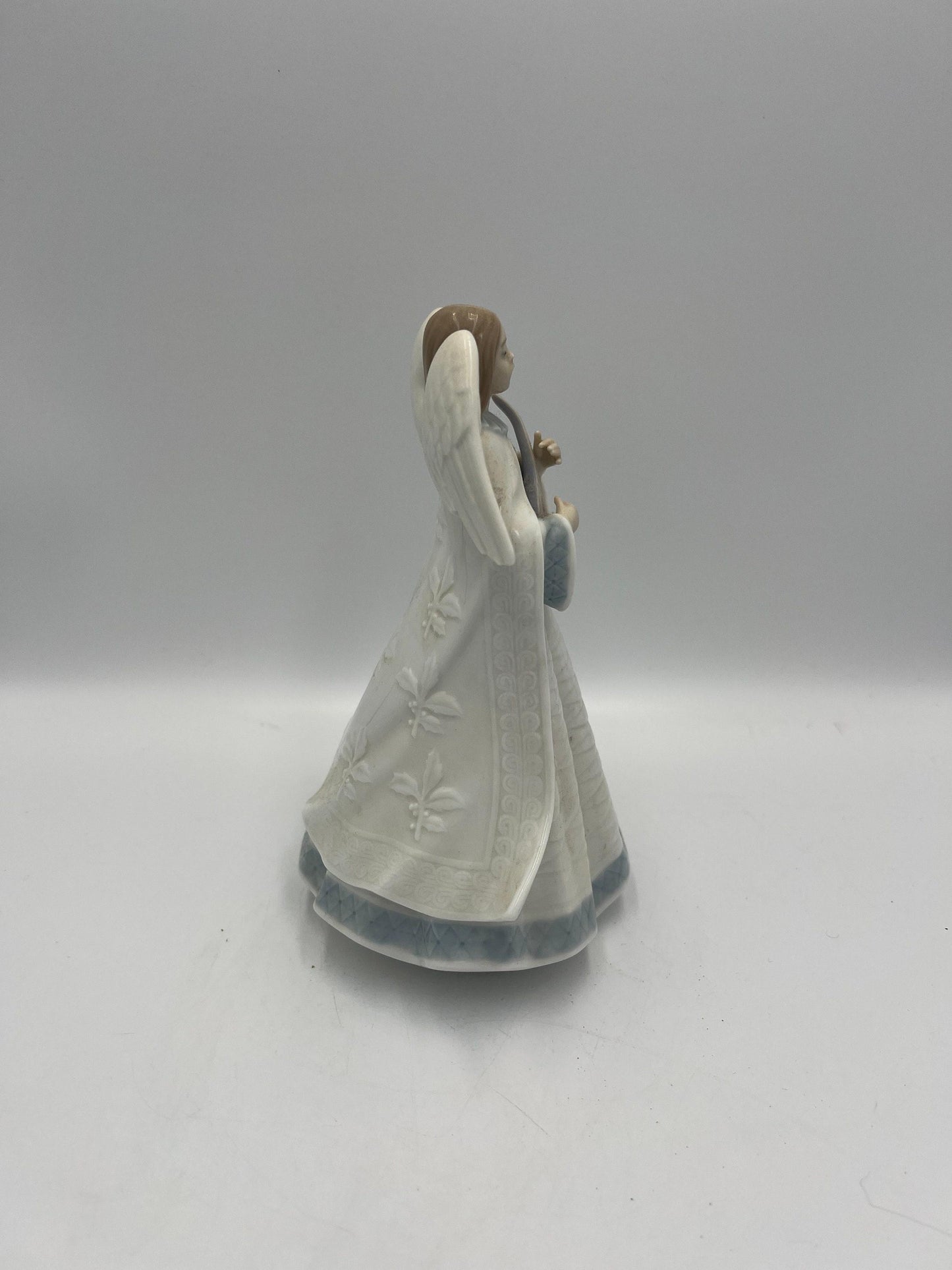 Angel Tree Topper: Lladro Mandolin Player Figurine (1994 Collectible)