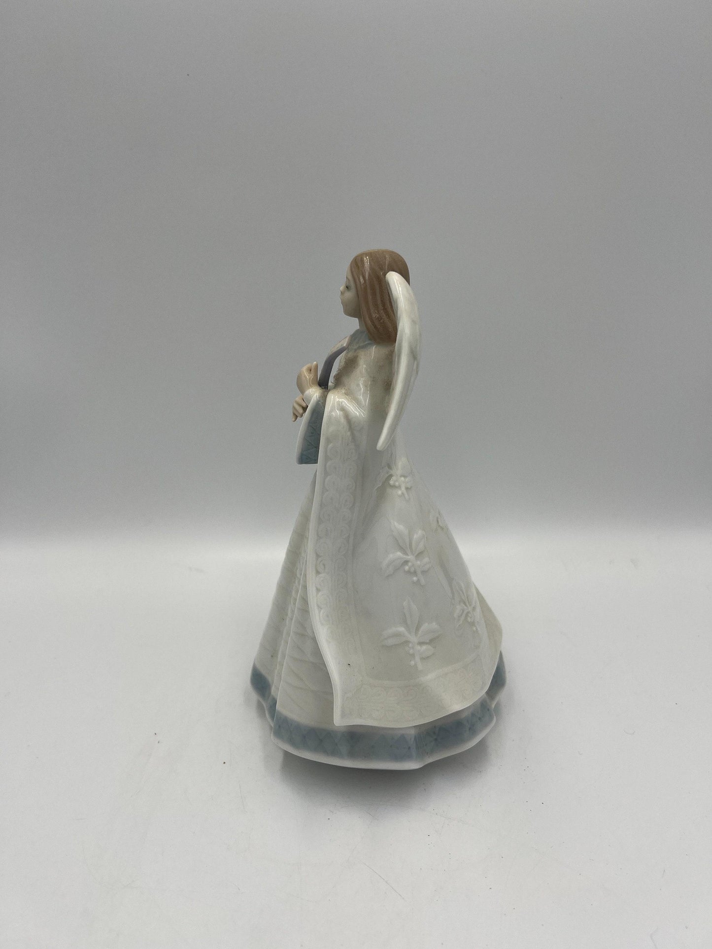 Angel Tree Topper: Lladro Mandolin Player Figurine (1994 Collectible)