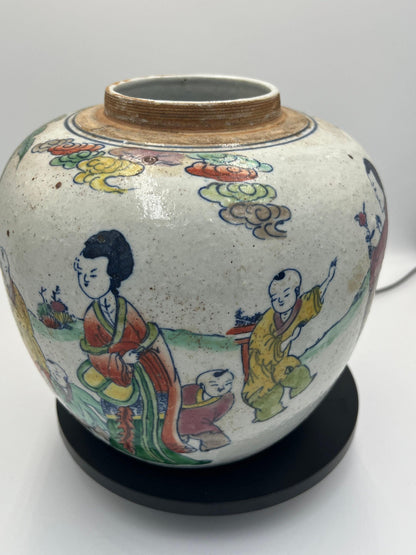 Chinese Chinoiserie Famille Verte on Cream Crackle Ginger Jar No Lid