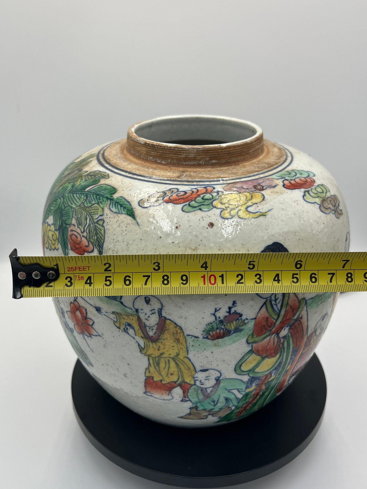 Chinese Chinoiserie Famille Verte on Cream Crackle Ginger Jar No Lid