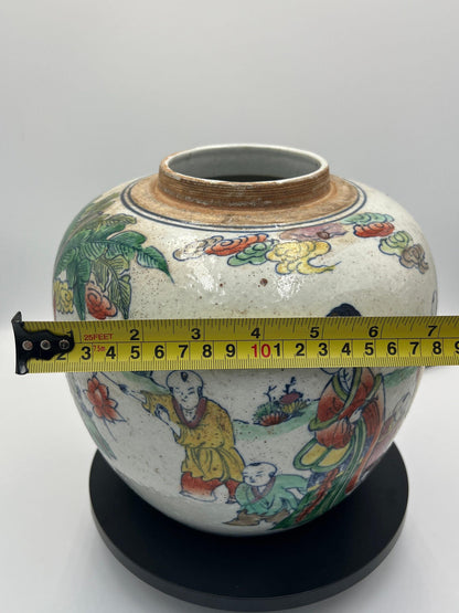 Chinese Chinoiserie Famille Verte on Cream Crackle Ginger Jar No Lid
