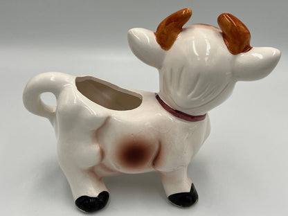 Playful Cow Creamer and Sugar Set: Cartoon Farm Animal Design