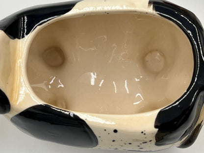 Playful Cow Creamer and Sugar Set: Cartoon Farm Animal Design