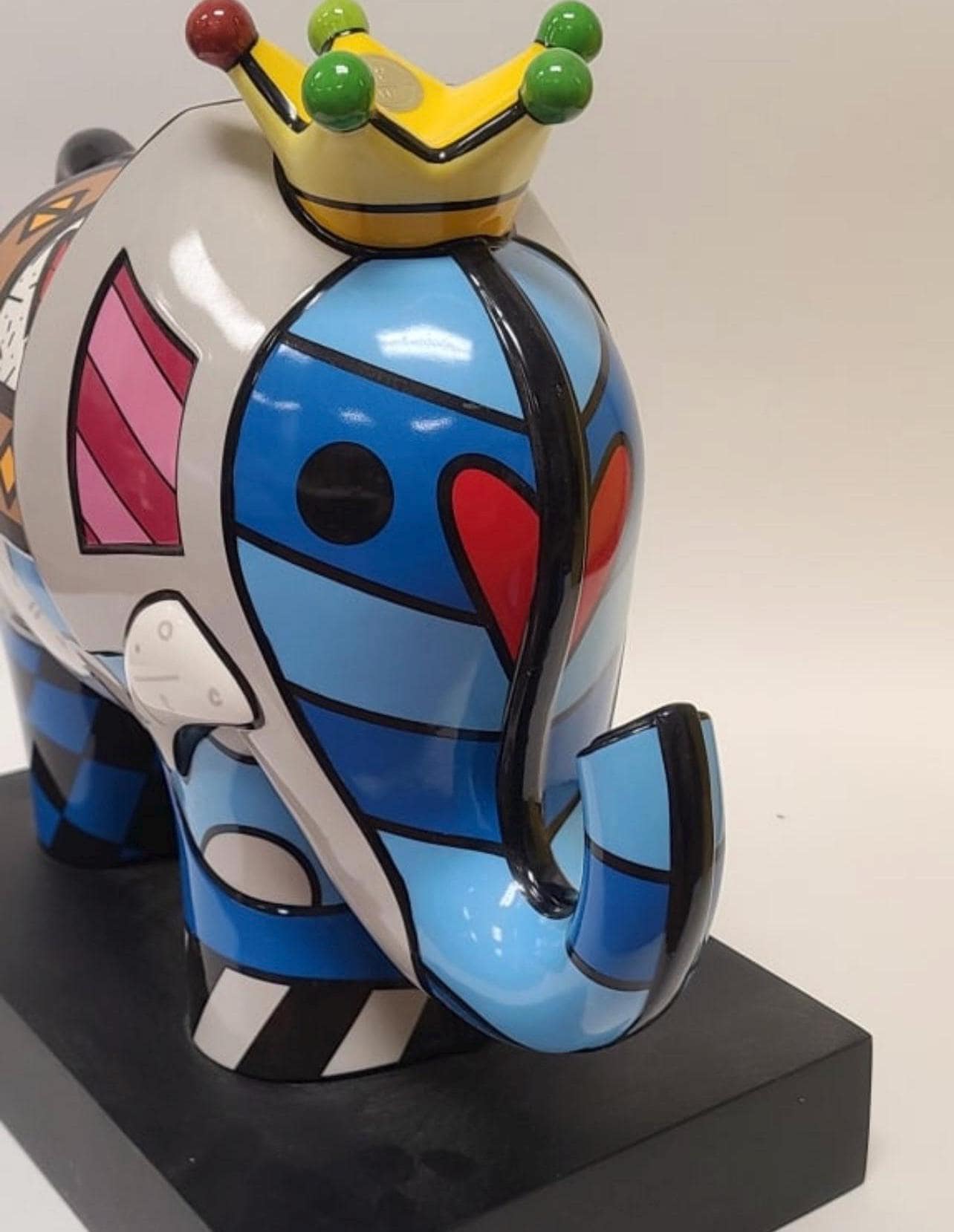 Romero Britto "Great India I" Goebel LE Sculpture