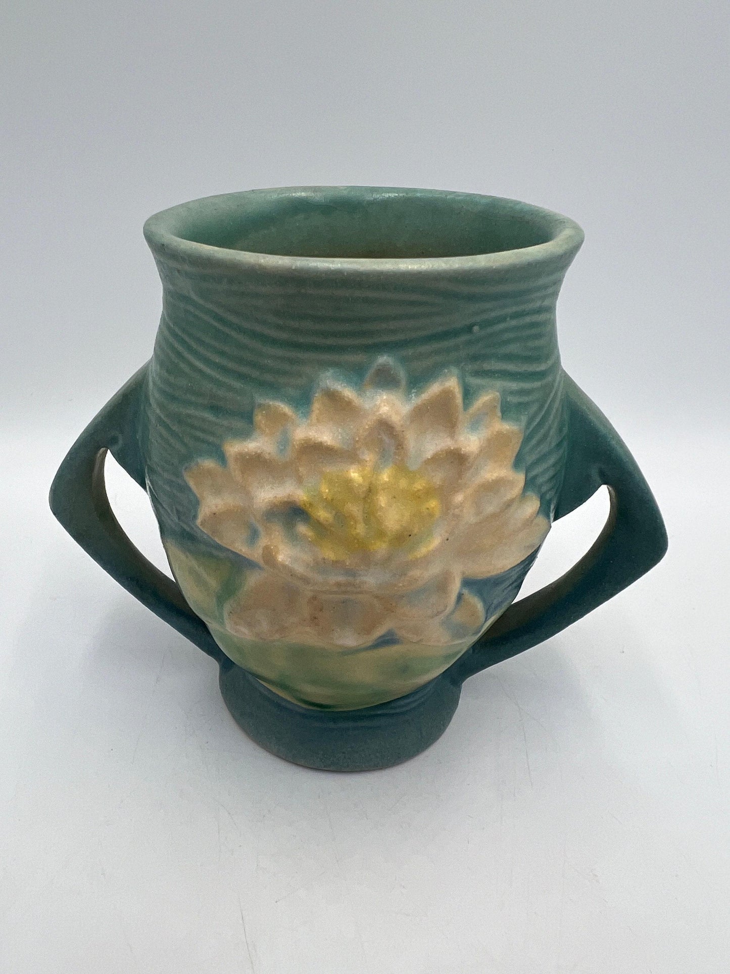 Roseville Pottery Vase: Turquoise Water Lily, 4 Inch