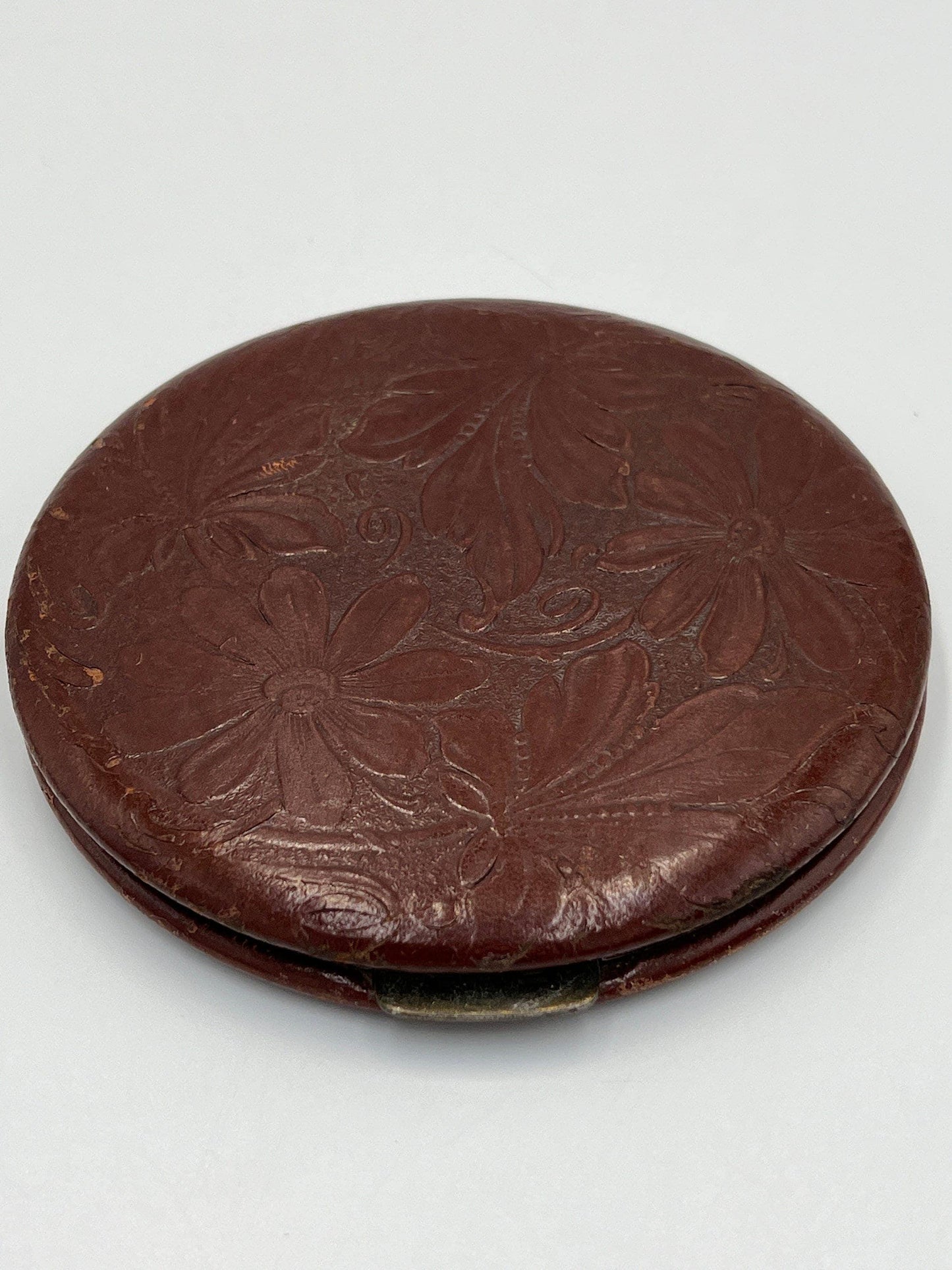 Vintage REX  Fifth Avenue Compact Powder Flowered Embossed  Leather
