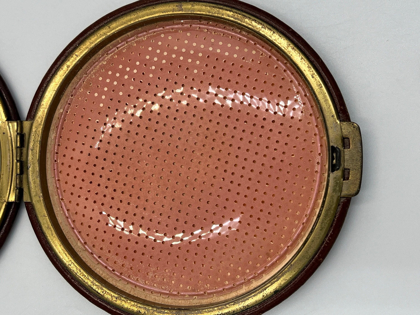 Vintage REX  Fifth Avenue Compact Powder Flowered Embossed  Leather