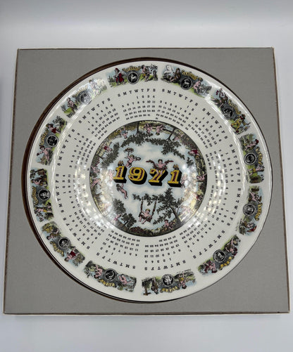Wedgwood Calendar Plate: 1975 Children's Games, Porcelain Collectible