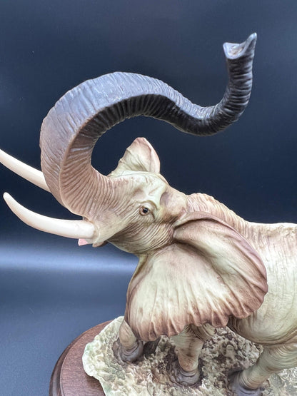 Giuseppe Armani Porcelain Elephant Statue (10 3/4" Tall, Handcrafted Italy)