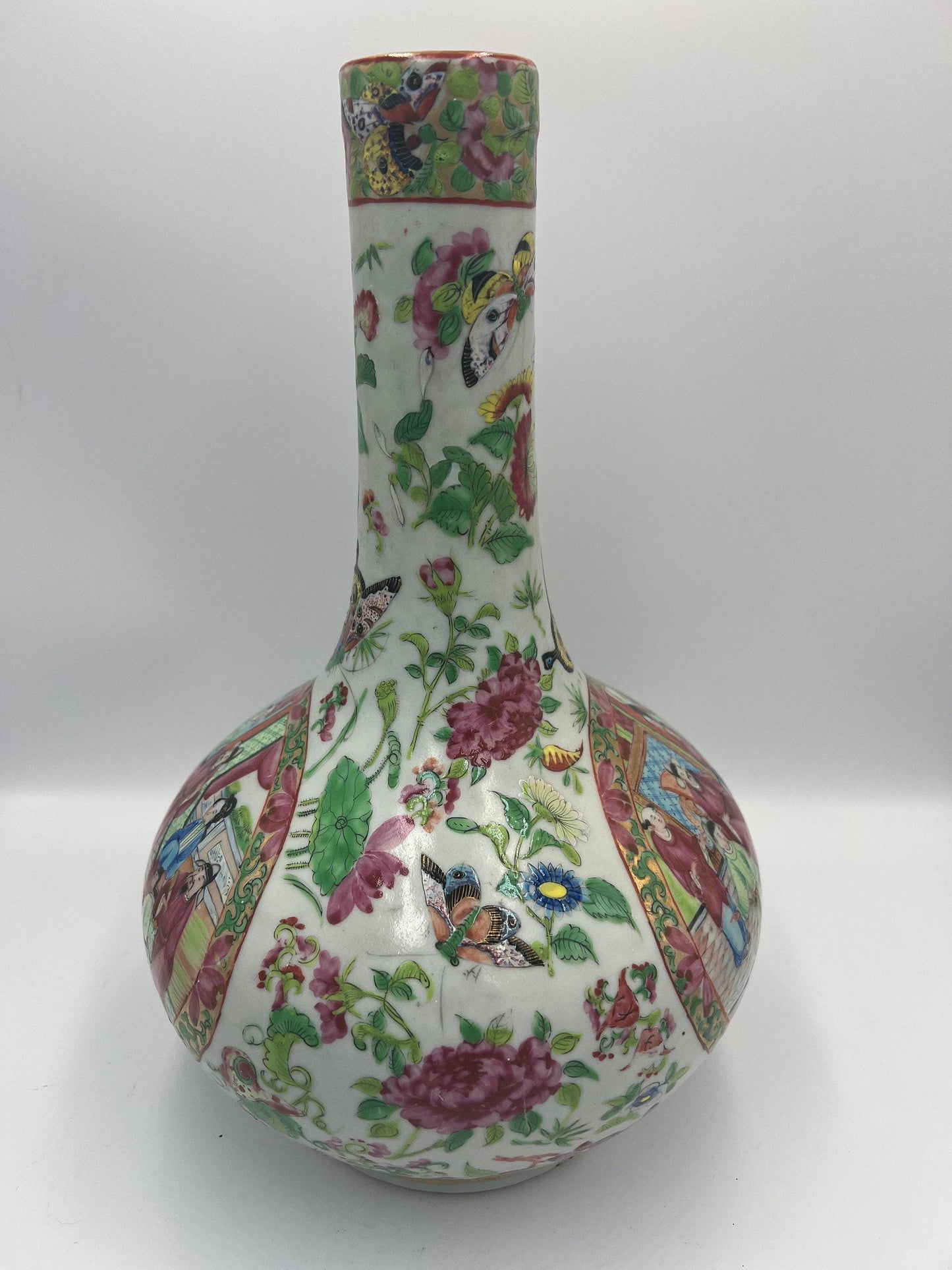 Chinese Antique Bottle Vase, Famille Rose Medallion (Vintage Ceramic Art)