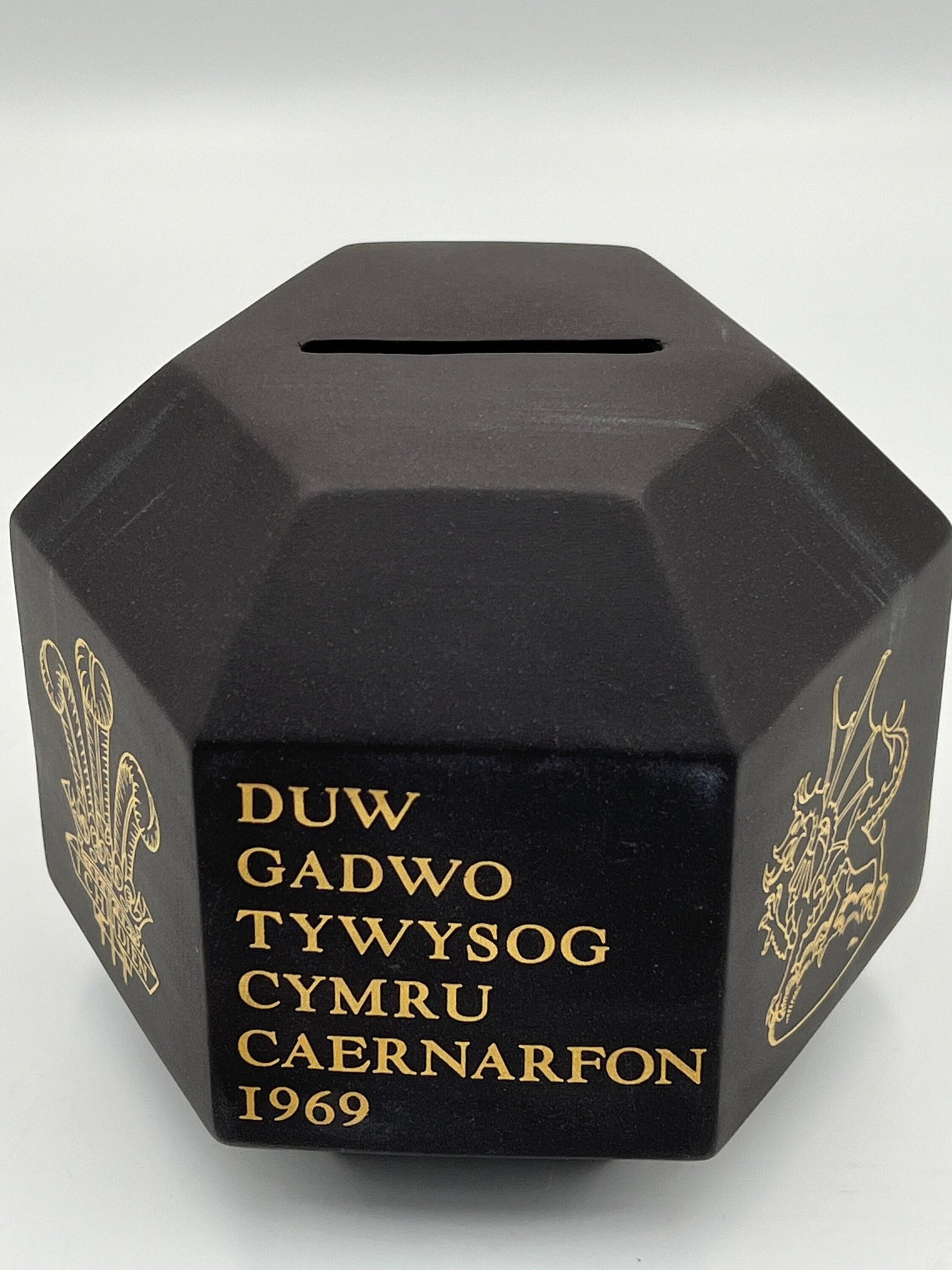 Vintage Wedgwood Black Jasperware PRINCE CHARLES Wales Investiture Bank 1969