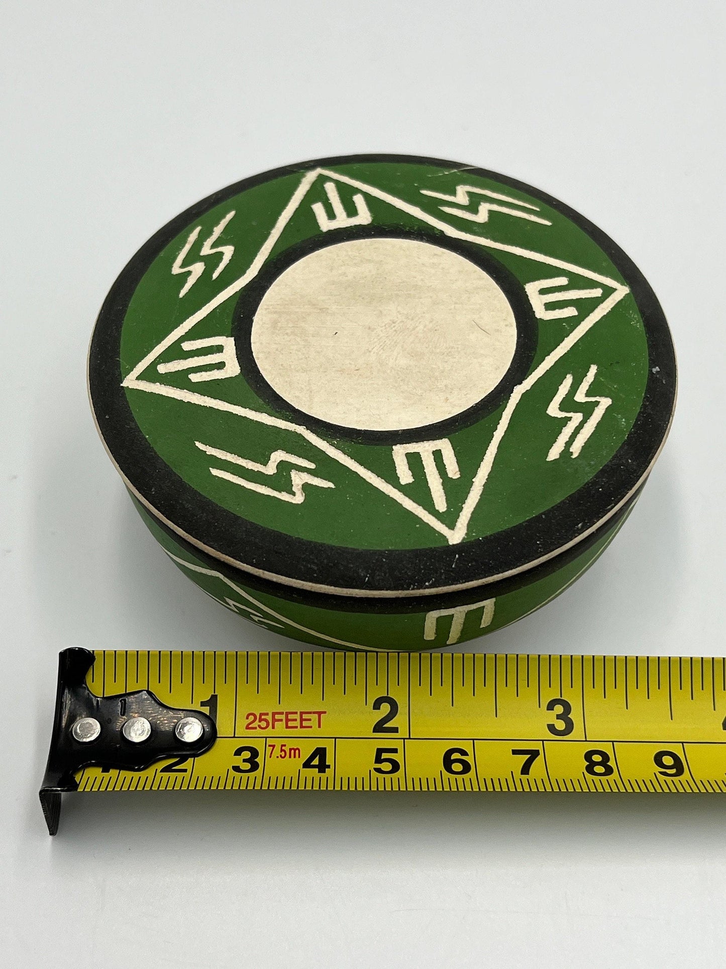 Native American South Dakota Sioux Pottery Bowl / Vase / Covered Dish SP-RC-SD