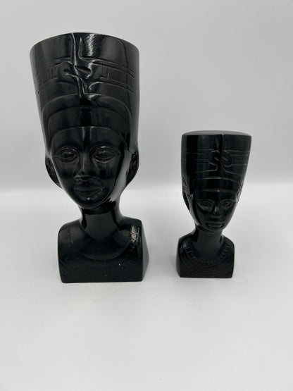 Nefertiti Busts: Vintage Black Egyptian Queen Sculptures - Pair