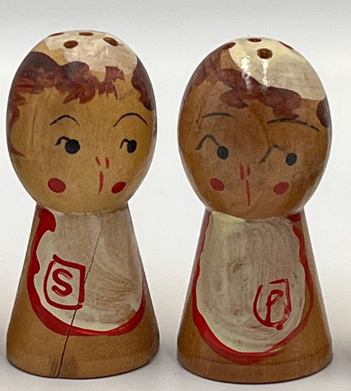 Salt and Pepper Shakers: 1950s Japanese Mini Wood Set - Hand Painted
