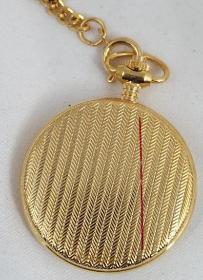 Lion King Collectible Watch: Disney Gold Tone   Your choice of Pocketwatch or Wristwatch