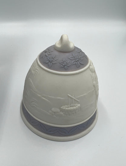Lladro Christmas Bell Porcelain (1993, Holiday Decor)
