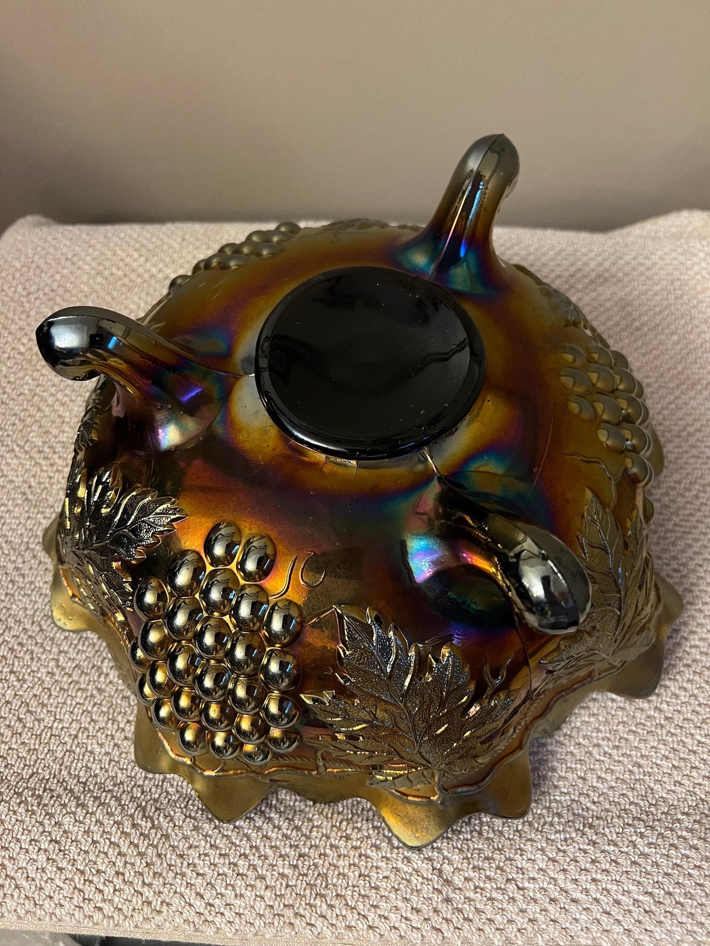 Vintage Scalloped Bowl: Northwood Grape and Cable Amethyst Glass