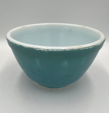 Pyrex Mixing Bowl: Robins Egg Blue Glass (1.5 Pint, Mid Century)