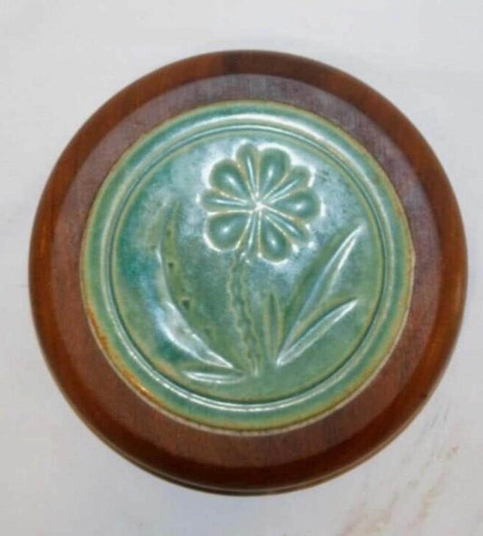 Pigeon Forge Pottery Trivet