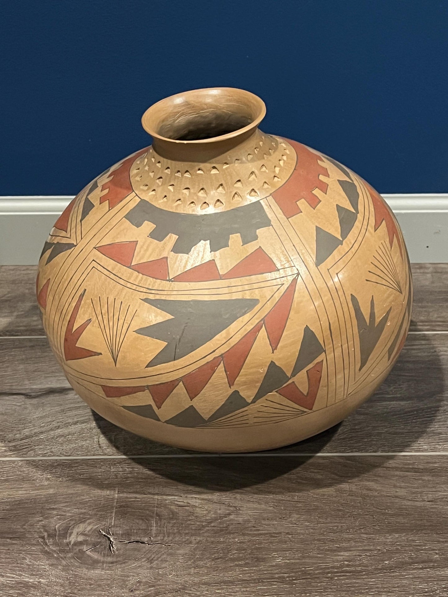 Mata Ortiz Pottery Vase: Handmade Mexican Art (Butterfly or Southwest Style)