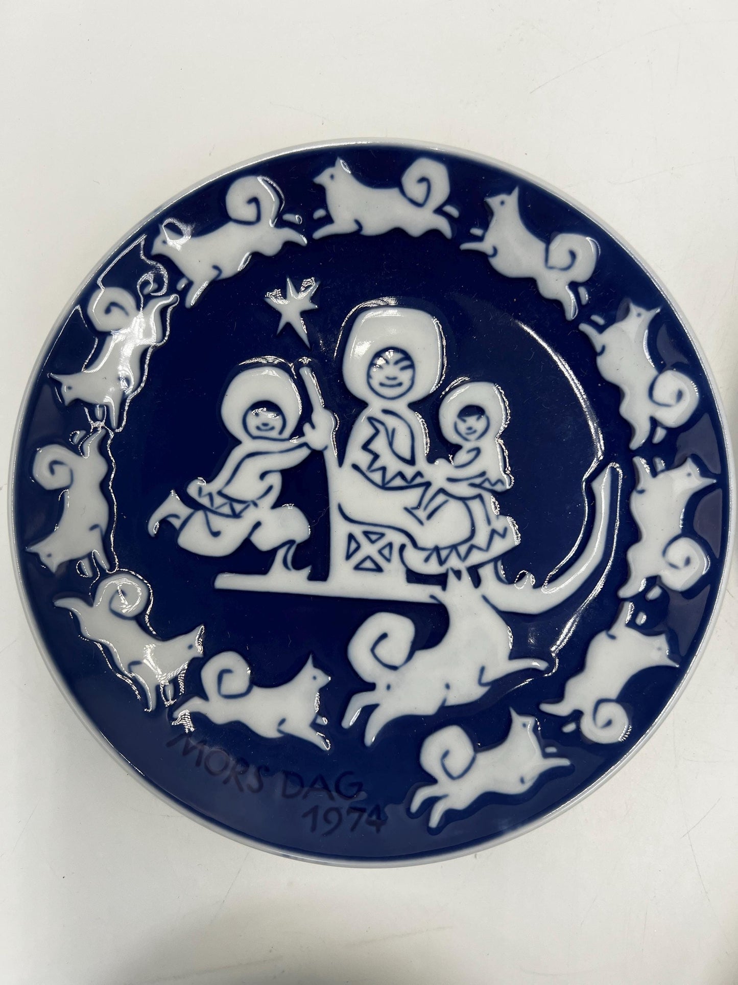 Vintage Danish Mother's Day Plates (Mors Dag) |1973-1976 | Bing & Grondahl / Royal Copenhagen Porcelain Plates | Sold Individually
