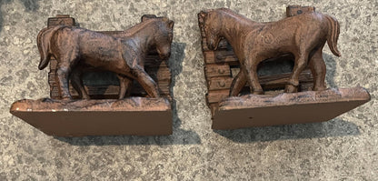 Rustic Cast Iron Horse Bookends: Heavy Duty, Fence Design