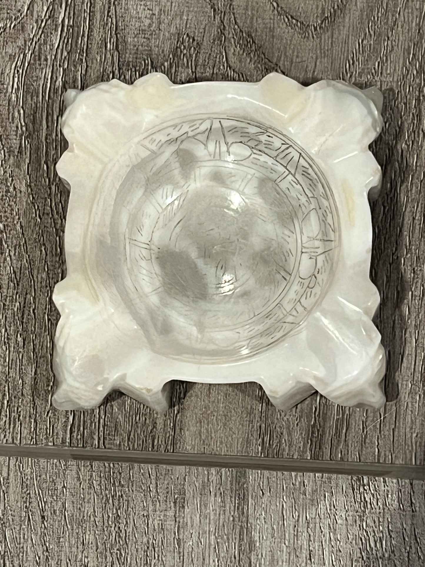 Vintage Carved Mexican Aztec Engraved Ashtray Marble Onyx Alabaster