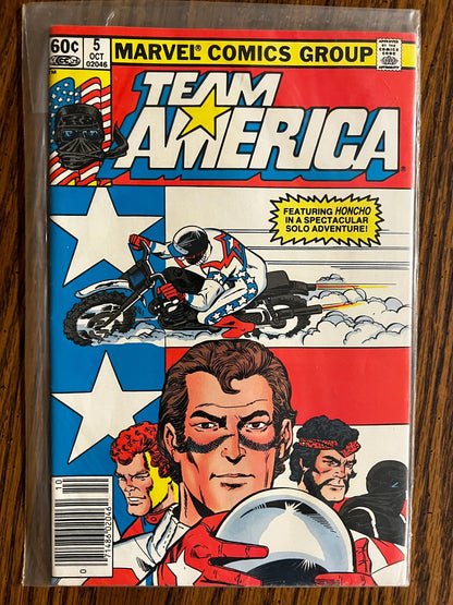 11-Comic Bronze Age MARVEL Collector's Lot! - Cap, Howard the Duck, Logan's Run, US 1, Team America!