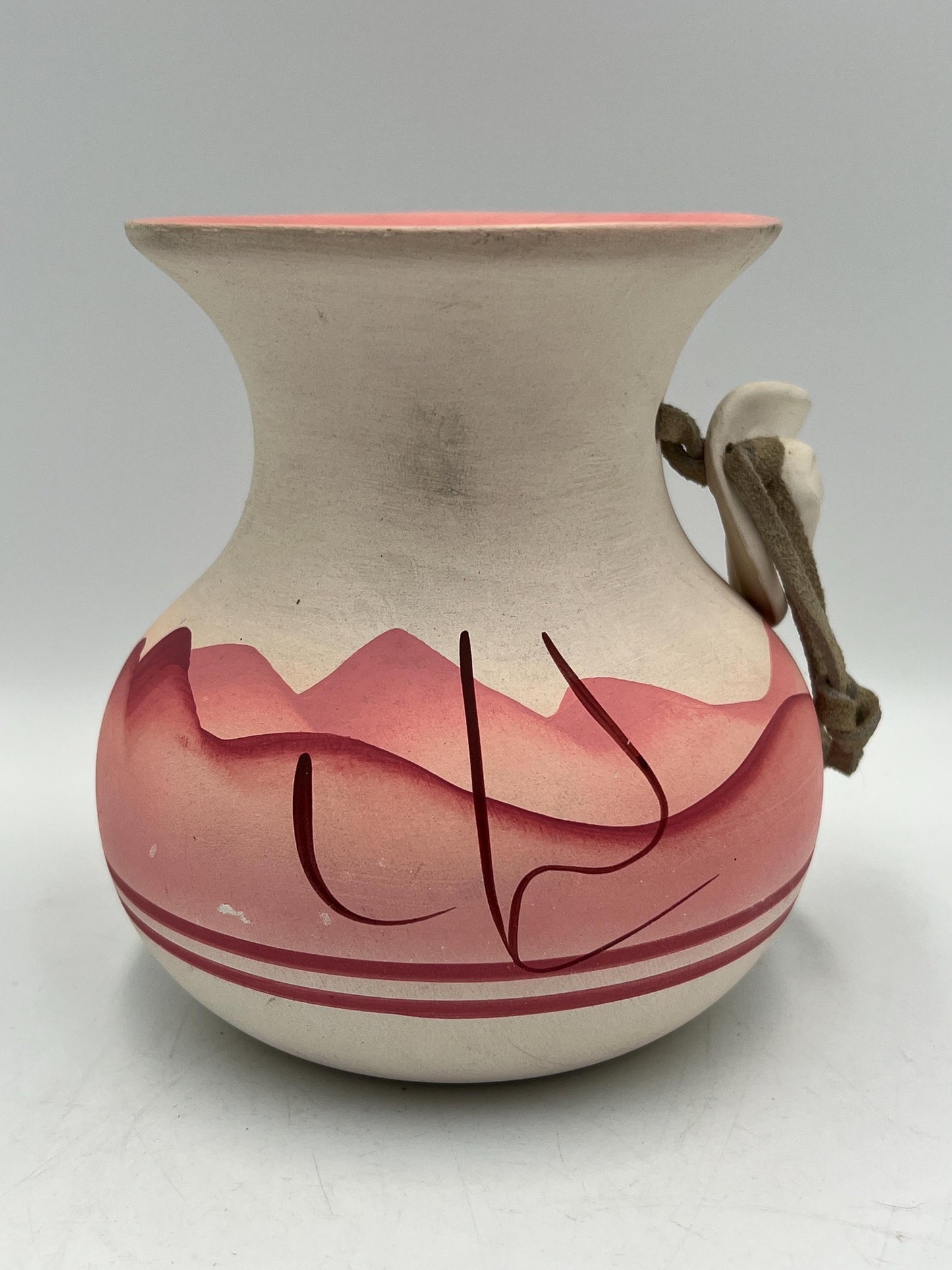 Navajo pottery Vase, Beautiful pastel coloring, Signed