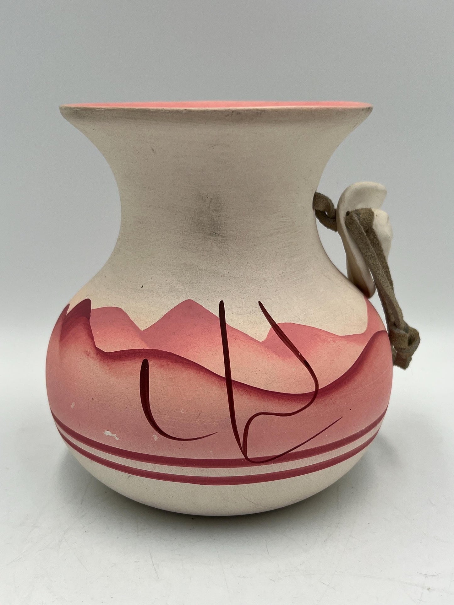 Navajo pottery Vase, Beautiful pastel coloring, Signed