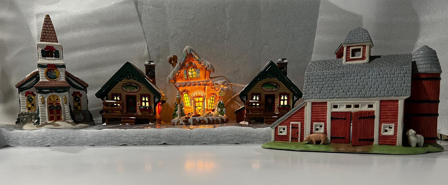 Christmas Village - Ready to go - 7 Pieces - 5 Lighted Houses - 2 Partylite Candle / Votive Holders
