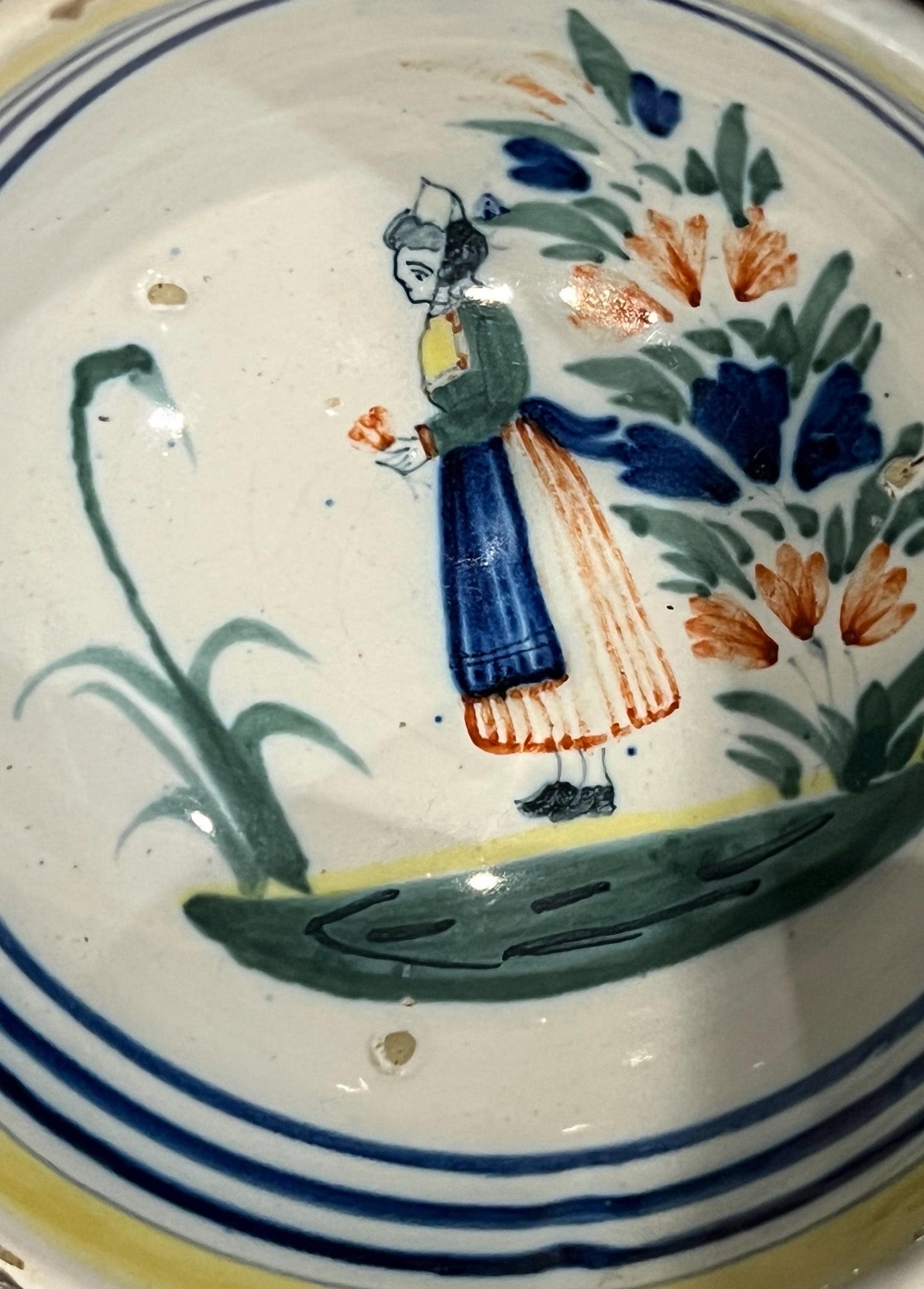 Quimper Faience Set 27 pcs plus Misc items - Bowls - Containers - Plates - Creamer - Sugar