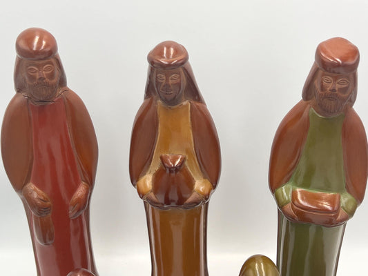 Chulucanas Elongated Style Nativity Set/7 pieces - Jesus - Mary - Joseph - Lamb - Wise Men