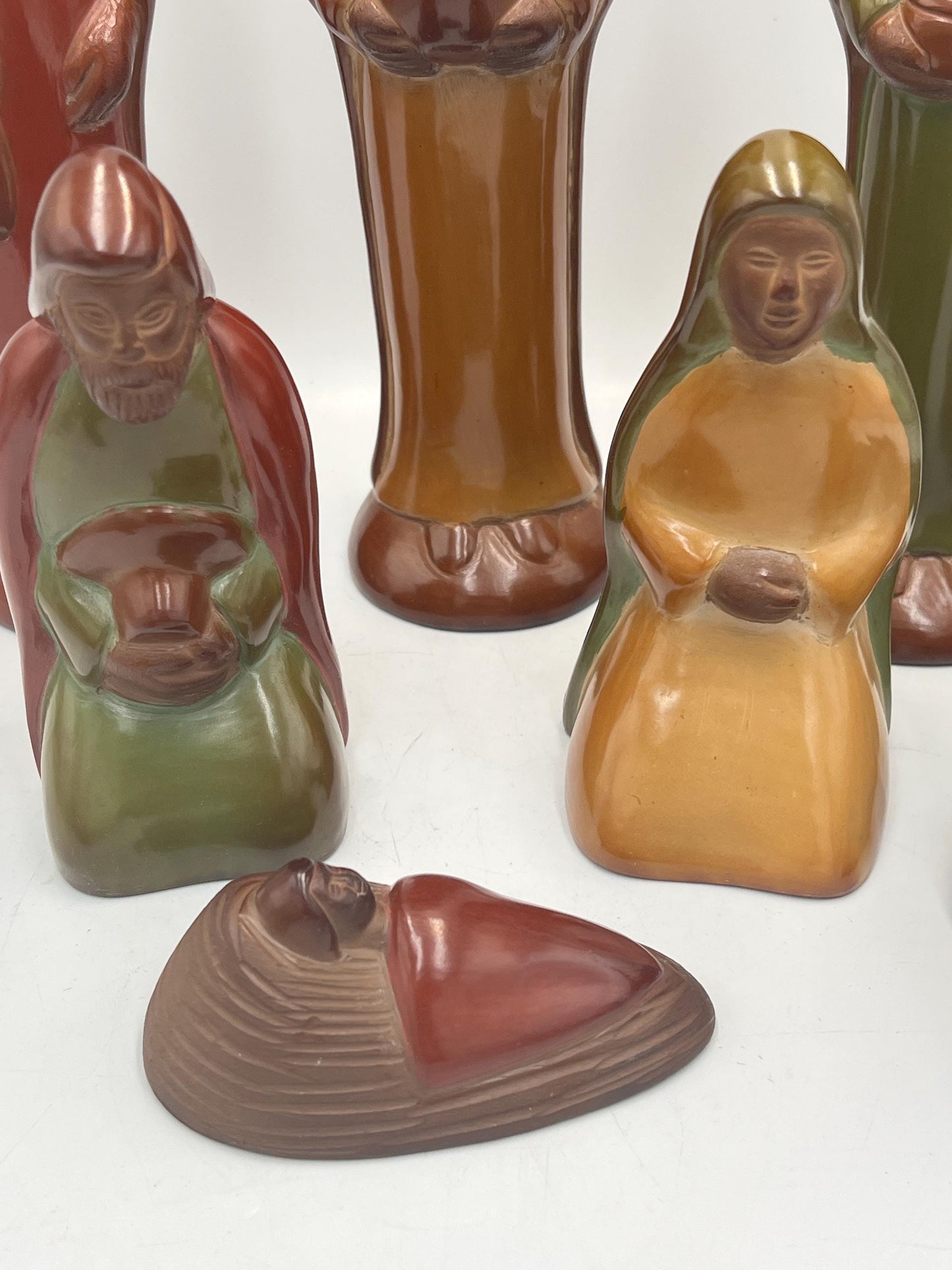Chulucanas Elongated Style Nativity Set/7 pieces - Jesus - Mary - Joseph - Lamb - Wise Men