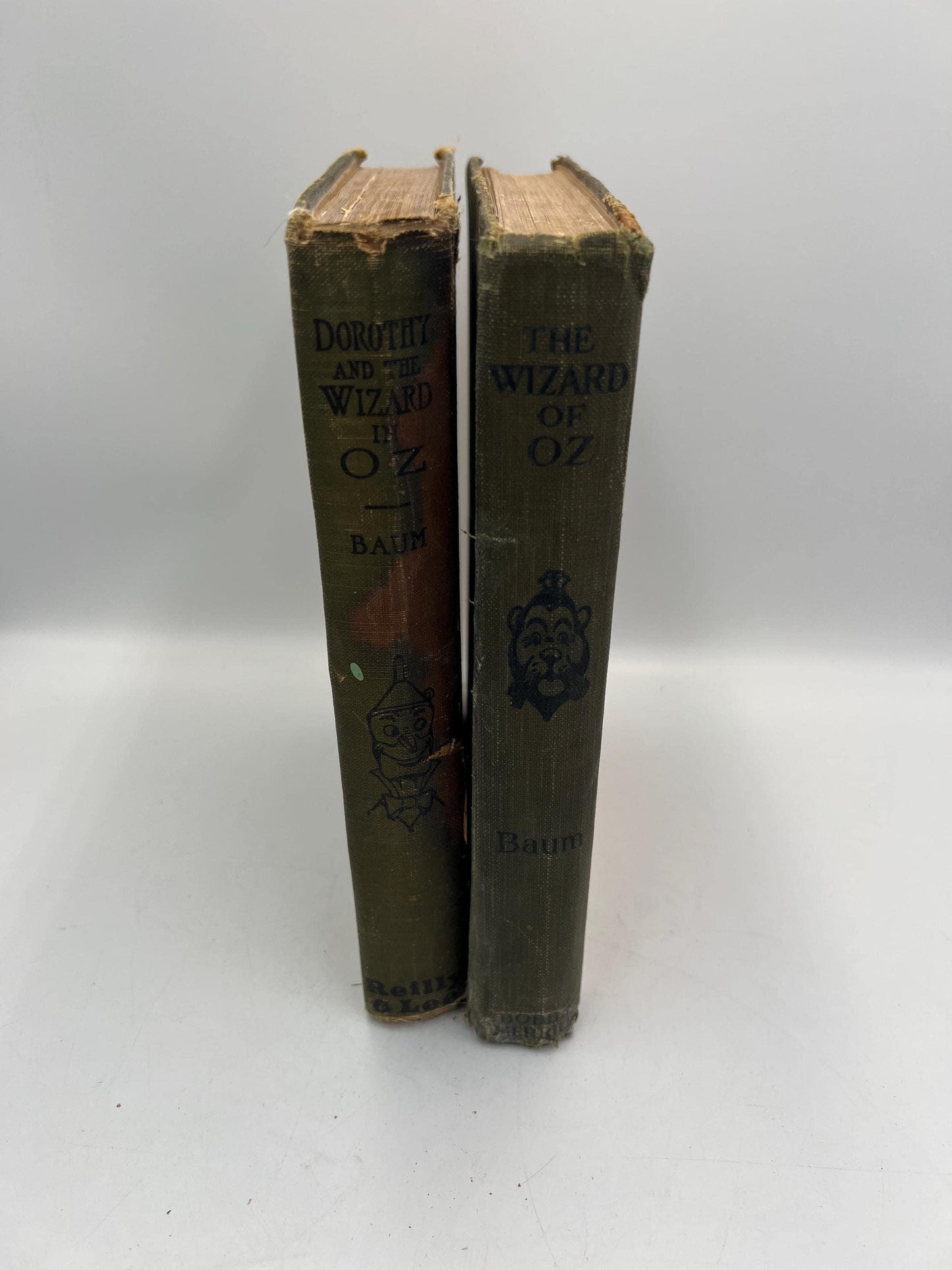 Books - Fragile -  Classic Literature - Early edition - Pinocchio- Alice in Wonderland - Wizard of Oz
