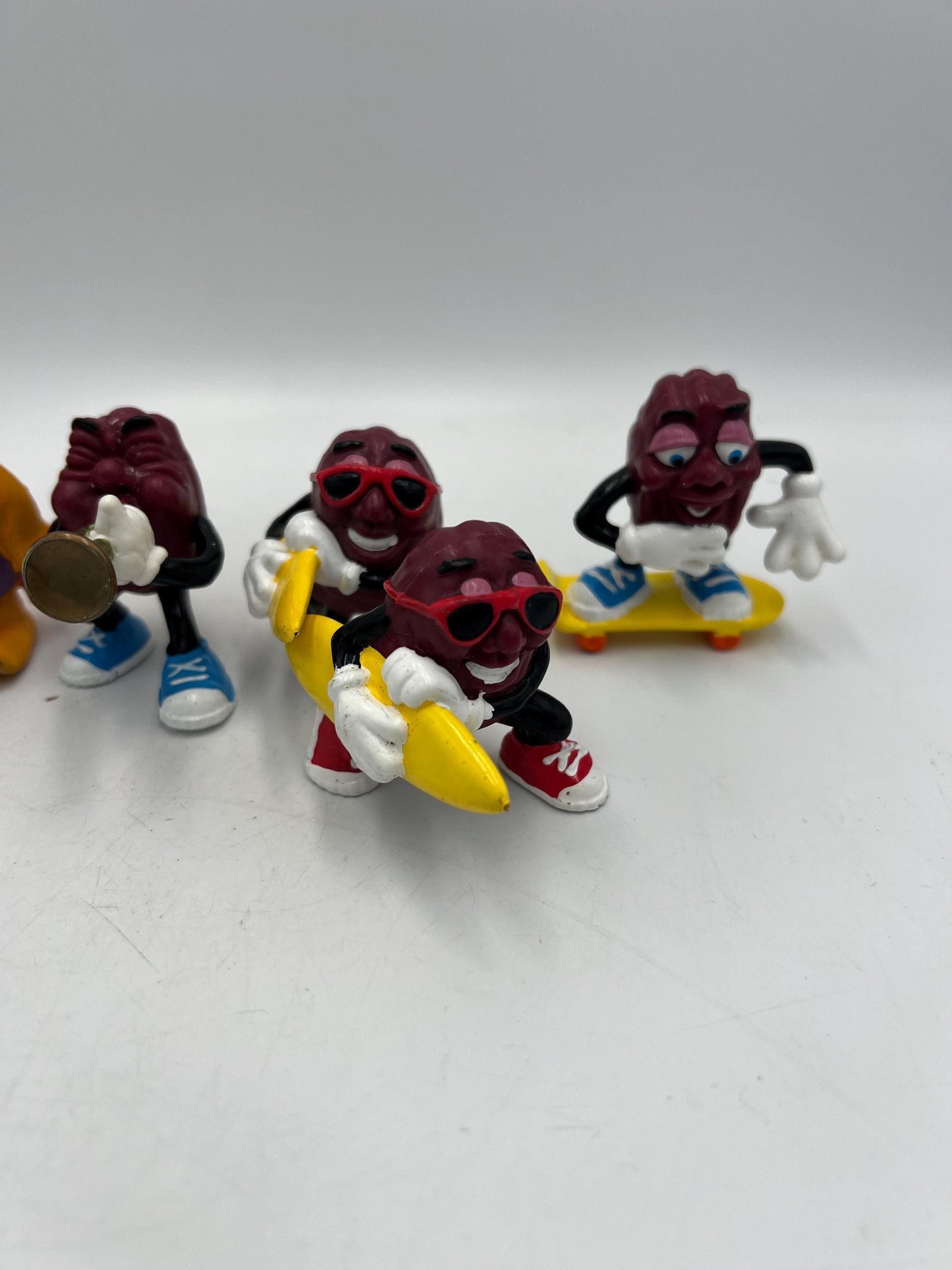 Pose Articulated Figurines - Smurfs - California Raisins - Gizmo Gremlins -Trobbit Paulo