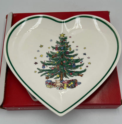 Christmastime Heart Dish by Nikko - Holiday Decor