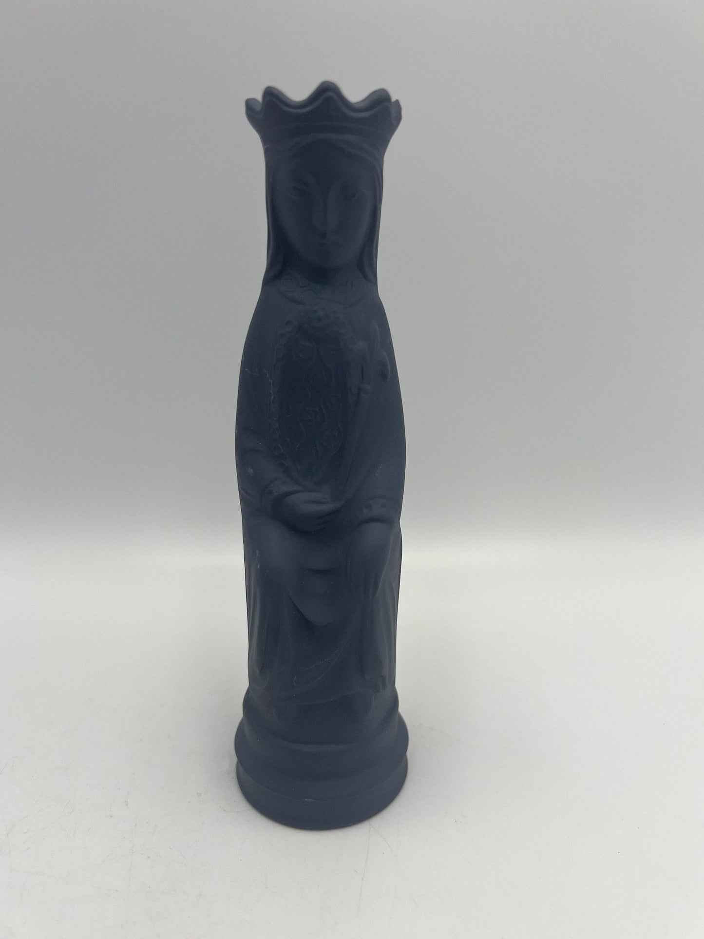 Wedgwood Jasperware Queen Figurine: Vintage Blue Basalt, 1972
