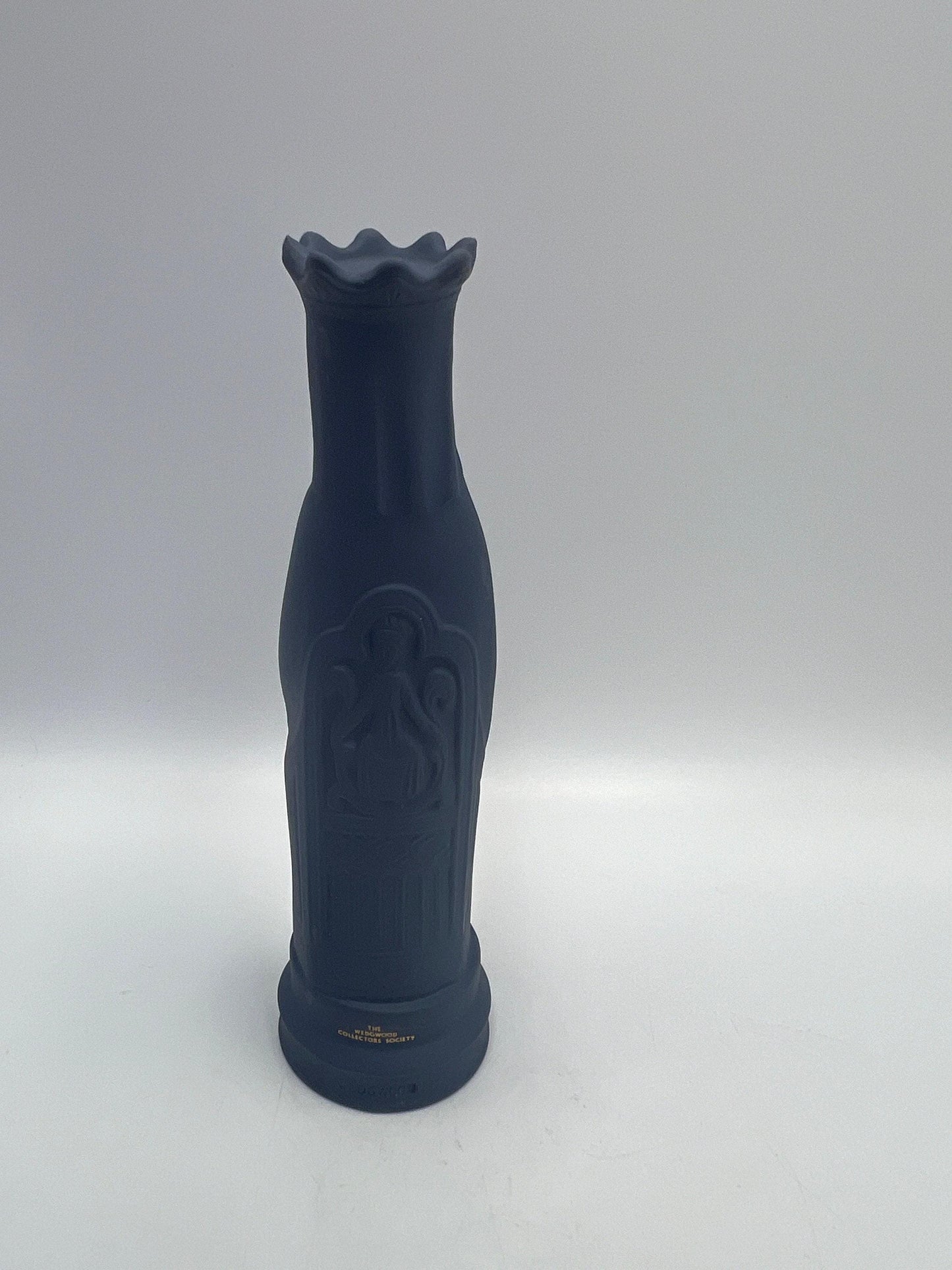 Wedgwood Jasperware Queen Figurine: Vintage Blue Basalt, 1972