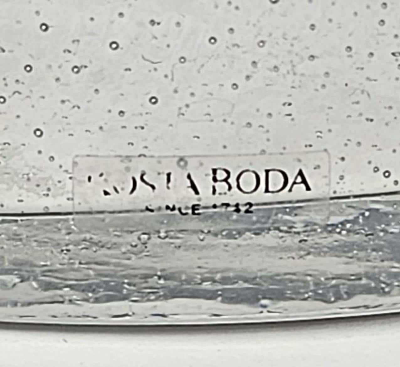 Kosta Boda Kaboka Vase: Hand Blown Swedish Art Glass (Ulrica Hydman Vallien)