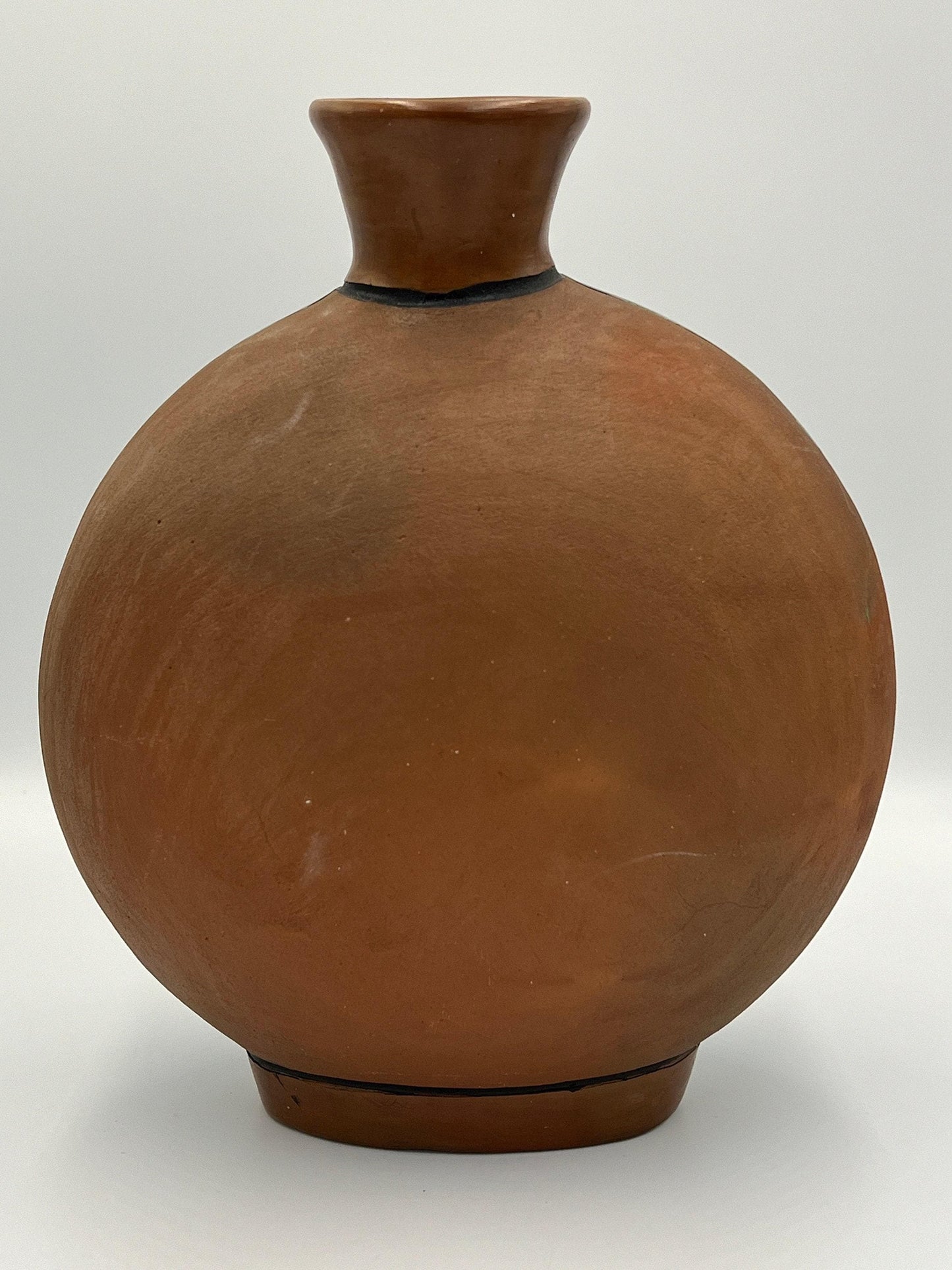 Chulucanas Pottery Vase, Vintage Moncada Floral Design (9.5" Tall)
