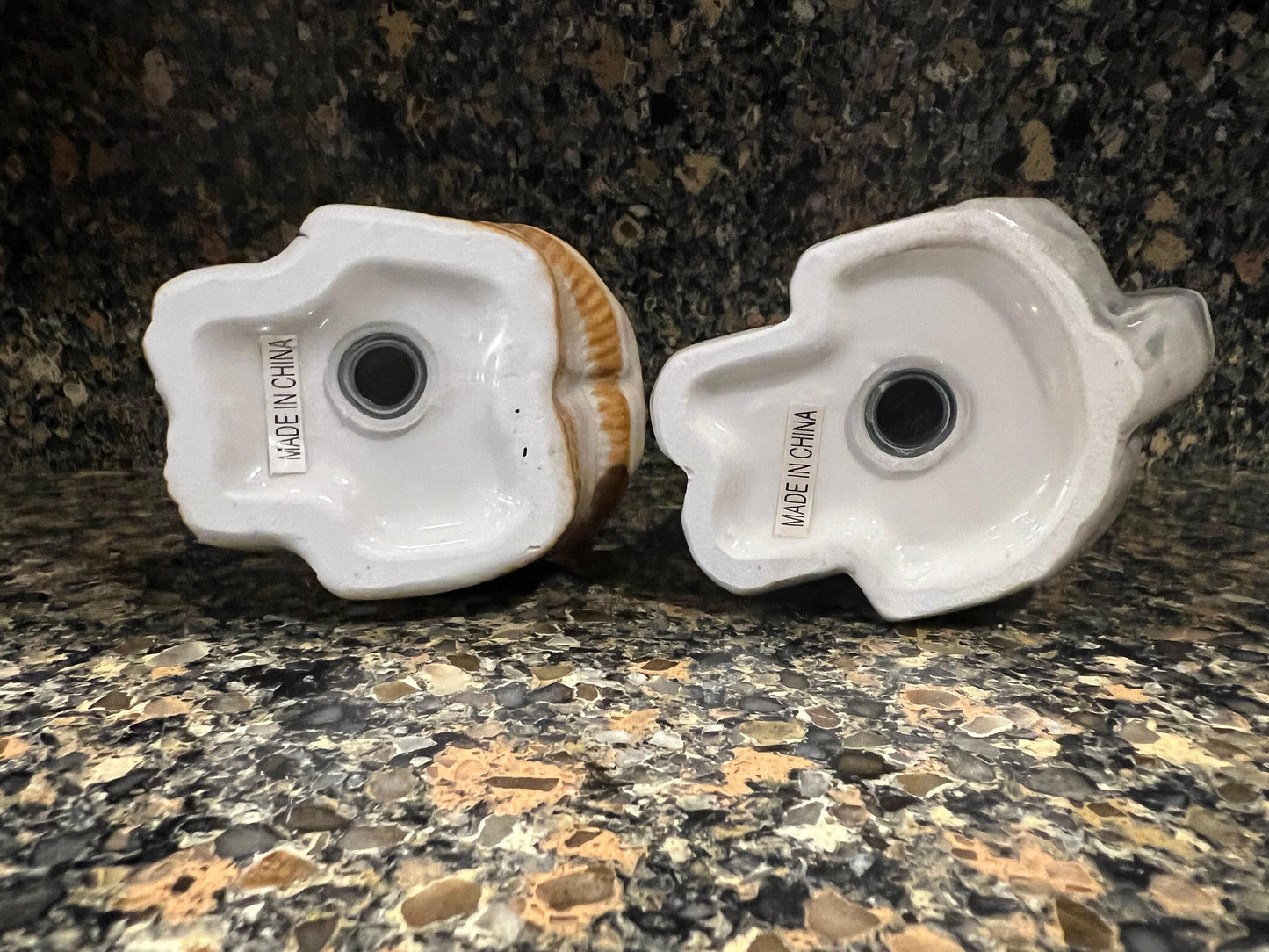 Cat Salt and Pepper Shakers: Vintage Ceramic Pair (Retro Style)