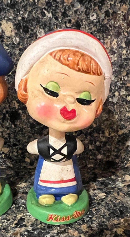 Vintage 1950's Dutch Boy & Girl "Kiss Me" Bobble Head Pair, Valentine's Day Gift, Romantic Date, Bachelor / bachelorette party, Wedding Top