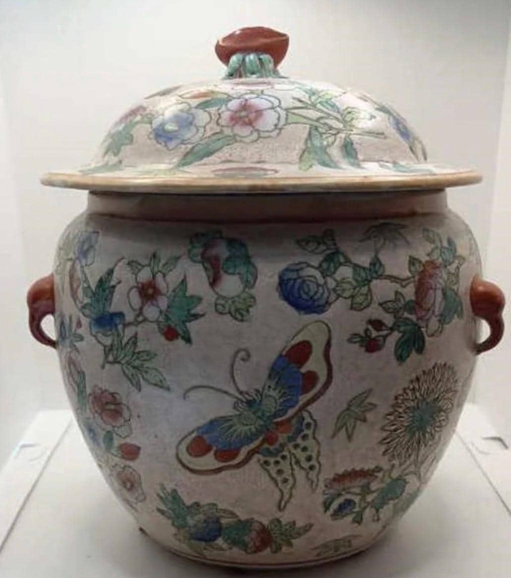 Vintage Butterfly Kamcheng Ginger Jar