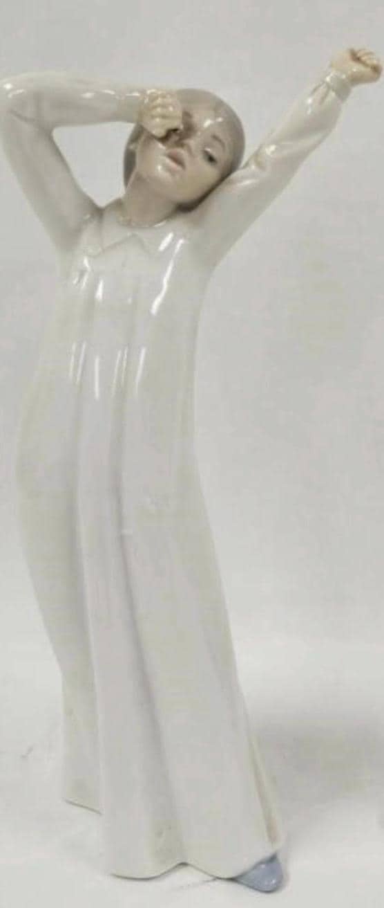 Children in Nightgowns: Lladro / Nao  - Porcelain w Glossy Finish. No Box. Sold individually